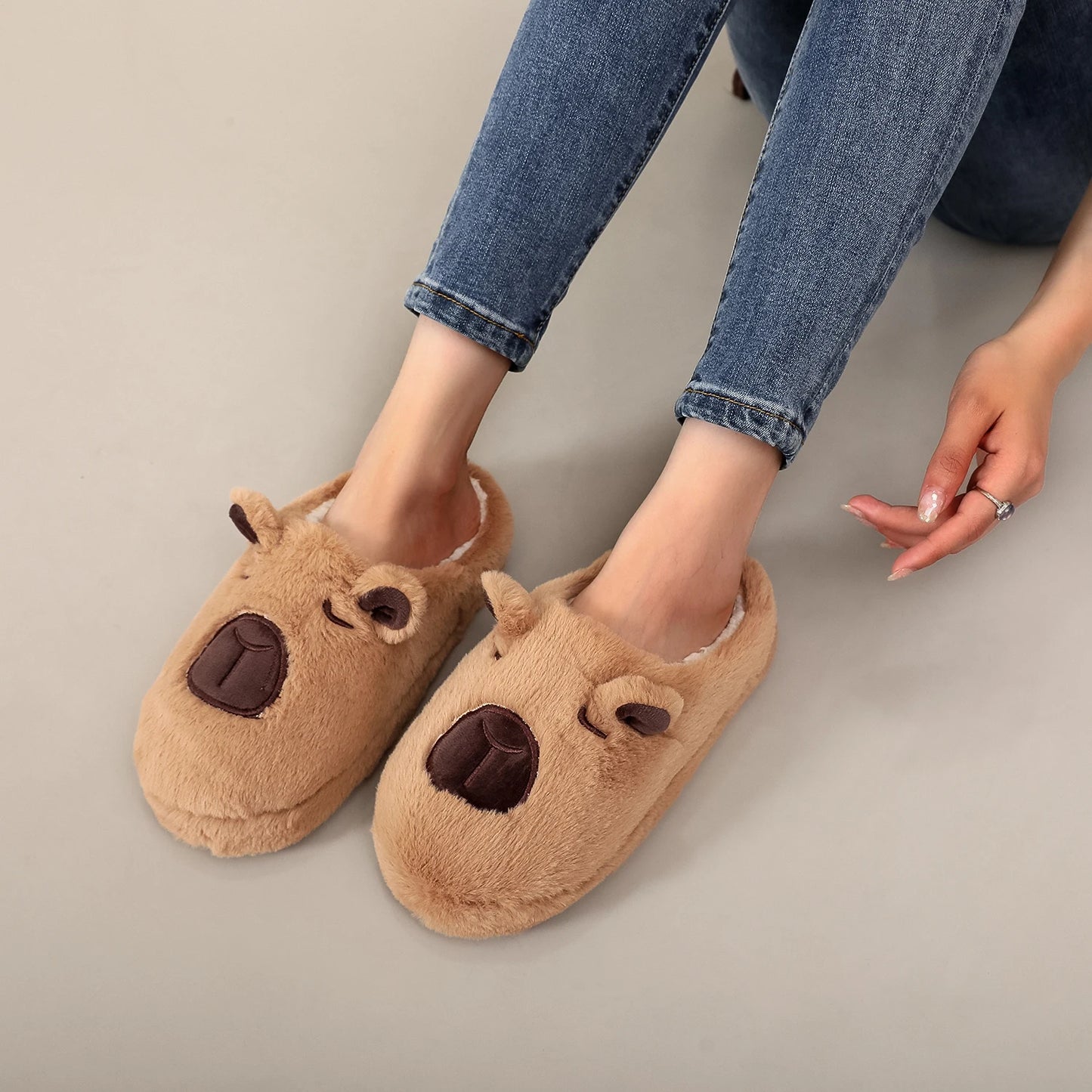 Chausson Capybara Kawai