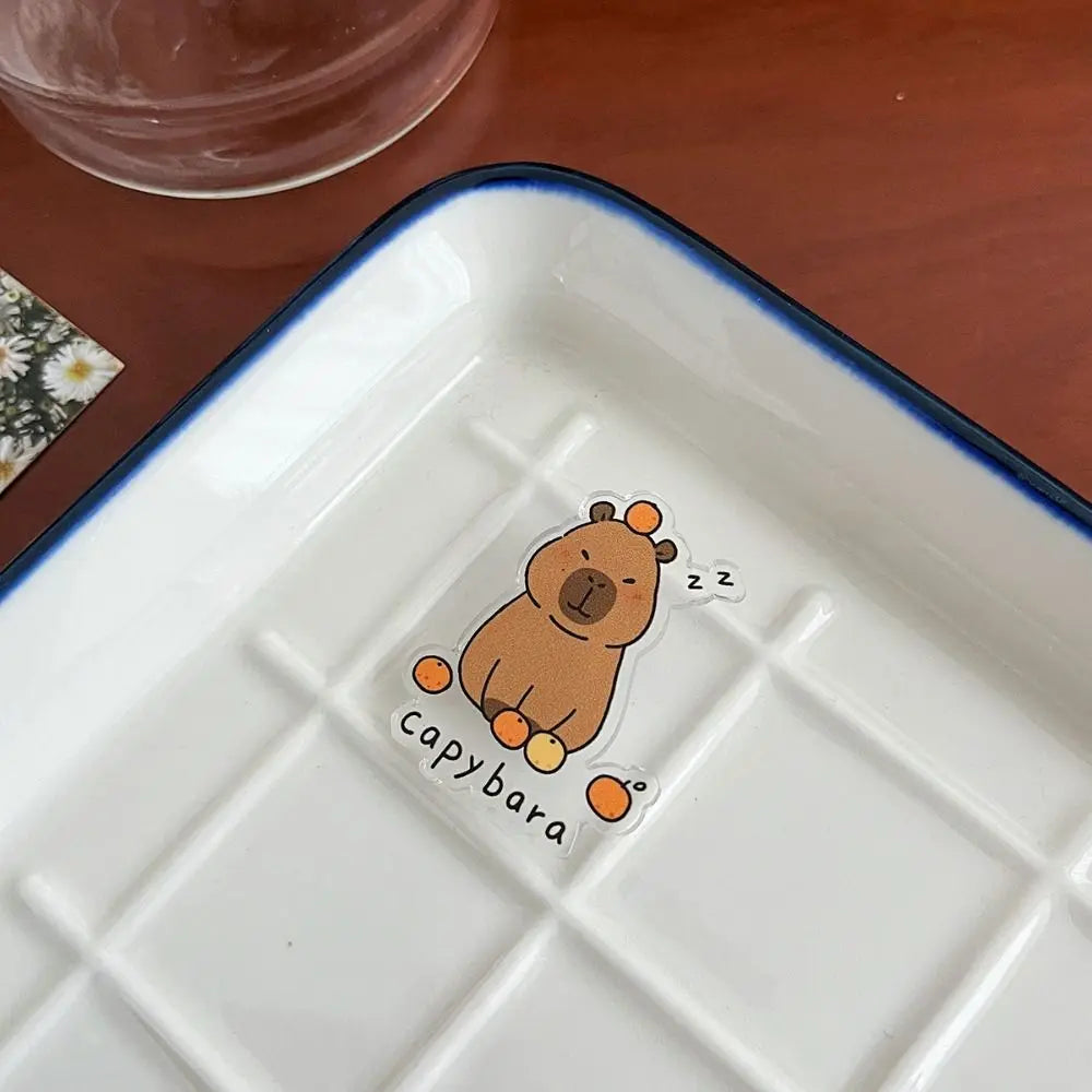 Capybara Pins Plastique - Clémentine
