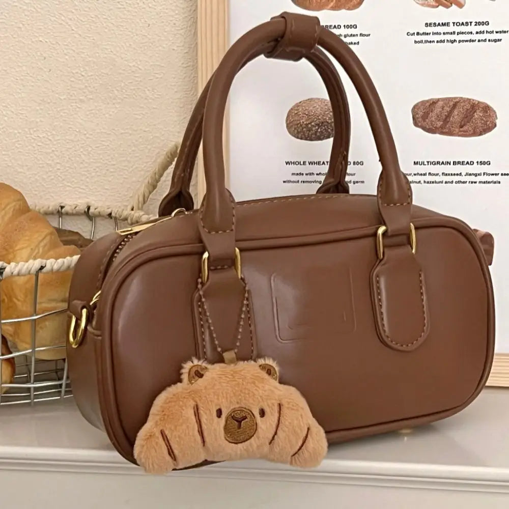 Porte-clé capybara croissant en peluche douce style boulangerie