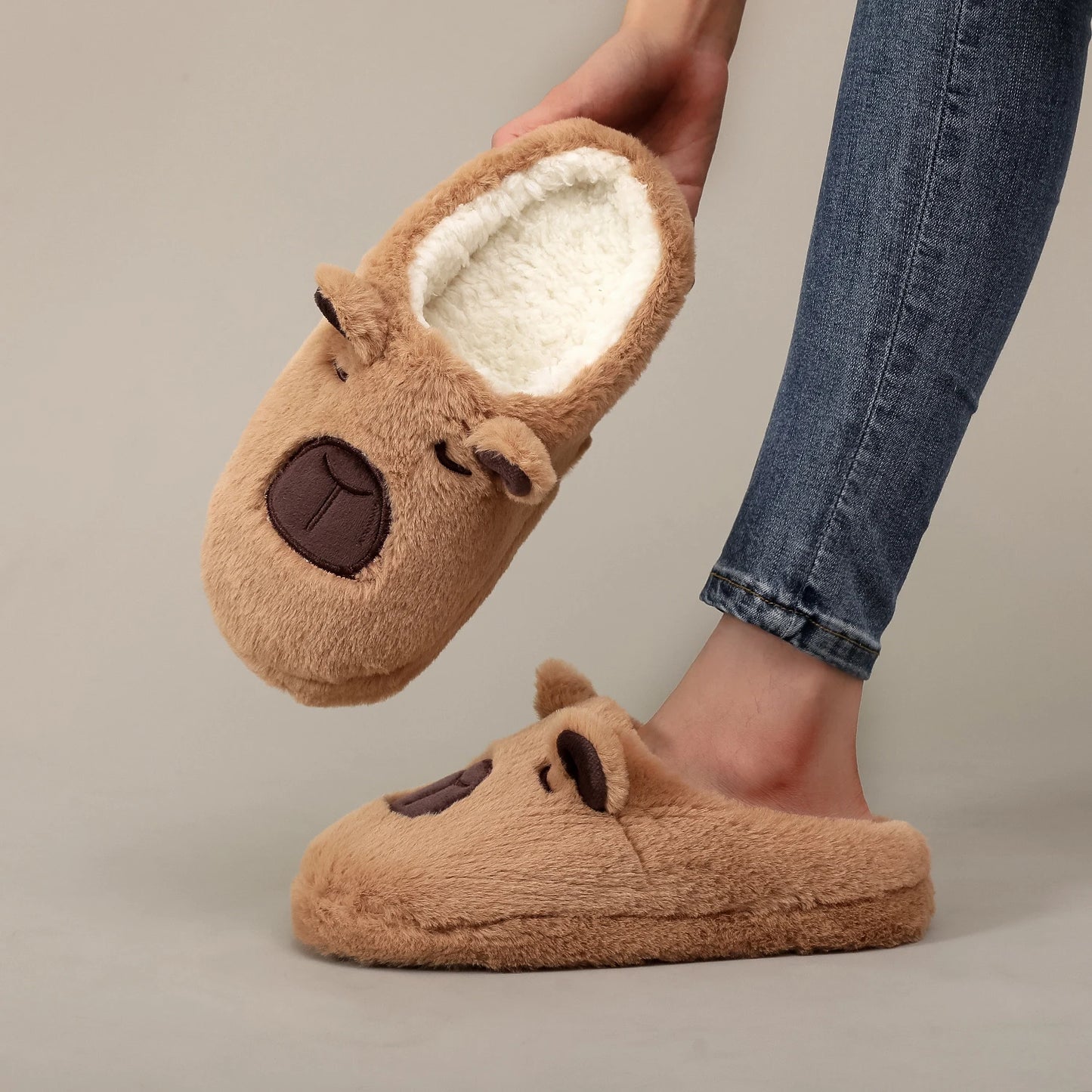 Chausson Capybara Kawai