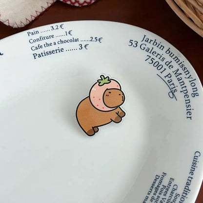 Pin's Capybara – Fraise