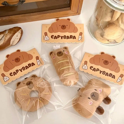 Porte-clé capybara croissant en peluche douce style boulangerie